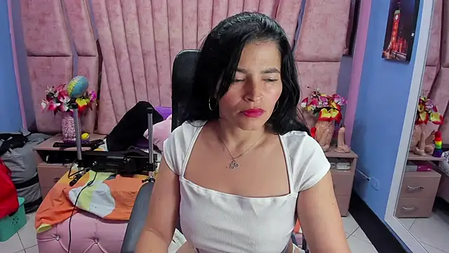 HornySkinny26 online show from March 10, 5:22 am