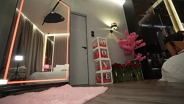 Arte Adelle online show from February 23, 4:25 am