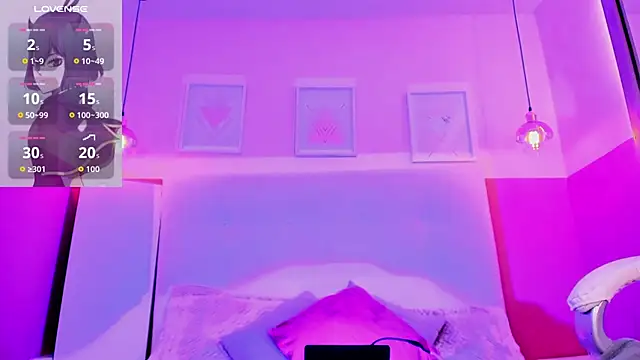 Snapshot of CoralineRicce_ chatting on October 10, 11:16 pm CoralineRicce online show from October 10, 11:16 pm