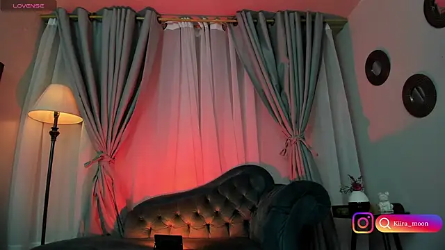 Snapshot of CoralineRicce_ chatting on October 30, 5:50 am CoralineRicce online show from October 30, 5:50 am