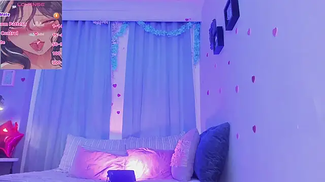 Snapshot of CoralineRicce_ chatting on March 6, 4:52 am CoralineRicce online show from March 6, 4:52 am