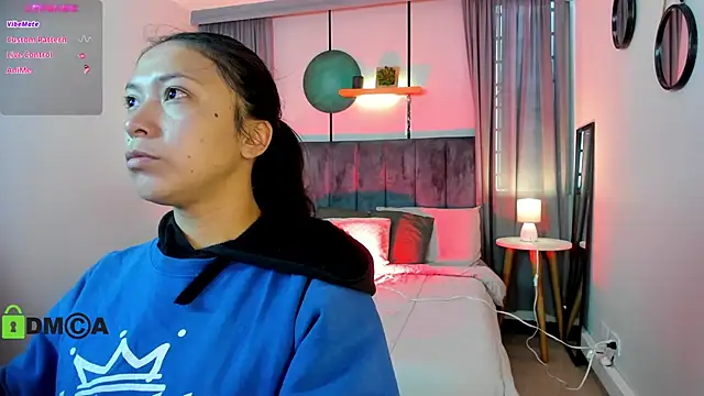 Snapshot of CoralineRicce_ chatting on September 9, 9:35 pm CoralineRicce online show from September 9, 9:35 pm