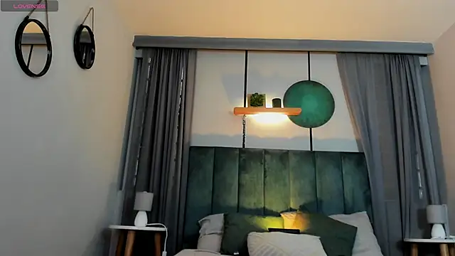 Snapshot of CoralineRicce_ chatting on November 21, 9:58 pm CoralineRicce online show from November 21, 9:58 pm