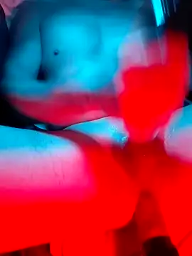 Snapshot of Funwithbrad1 chatting on November 30, 4:57 am Funwithbrad1 online show from November 30, 4:57 am