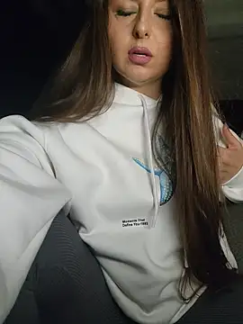 Snapshot of angel_eyees chatting on November 20, 6:30 pm angel eyees online show from November 20, 6:30 pm