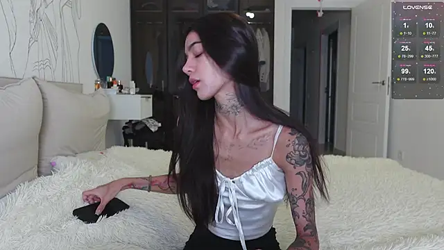 vinkitinkii online show from December 16, 7:12 am