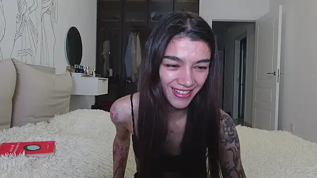 Snapshot of vinkitinkii chatting on November 14, 3:05 pm vinkitinkii online show from November 14, 3:05 pm