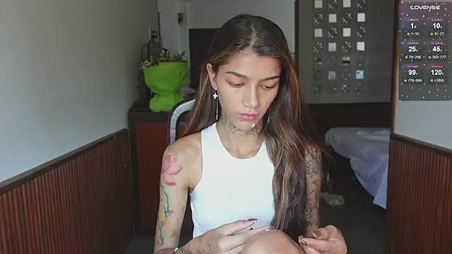 vinkitinkii online show from March 5, 6:43 am