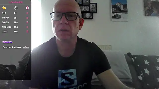 JW313 online show from February 7, 11:23 am