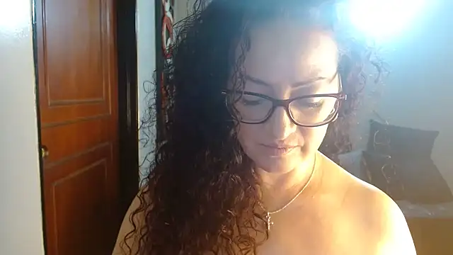 Snapshot of MATURETOPASIO chatting on January 19, 12:49 am MATURETOPASIO online show from January 19, 12:49 am