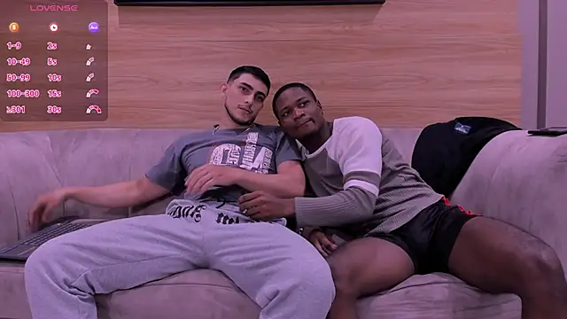 hot  guys  online show from February 22, 8:54 pm