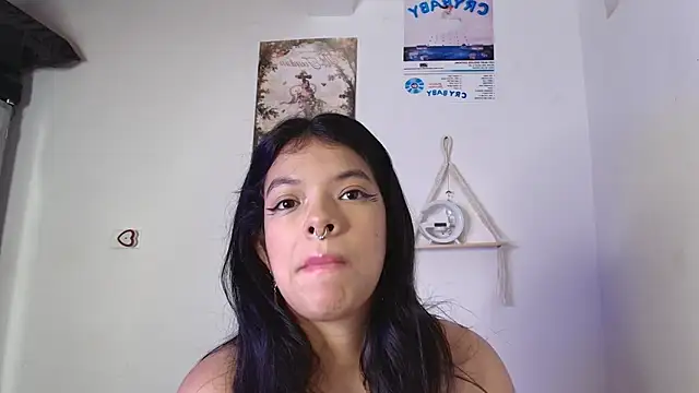 Snapshot of yungelitamor_ chatting on March 20, 8:20 am yungelitamor online show from March 20, 8:20 am