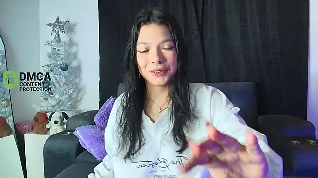 yungelitamor  online show from January 6, 5:00 am