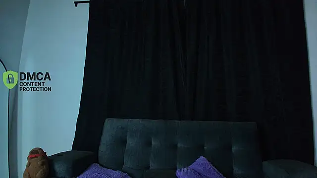 yungelitamor  online show from March 1, 5:29 am