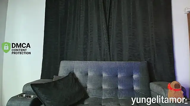 Snapshot of yungelitamor_ chatting on September 29, 5:03 am yungelitamor online show from September 29, 5:03 am