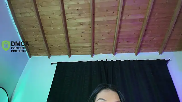 Snapshot of yungelitamor_ chatting on June 1, 6:02 am yungelitamor online show from June 1, 6:02 am