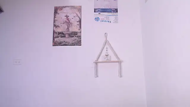 Snapshot of yungelitamor_ chatting on March 7, 8:34 am yungelitamor online show from March 7, 8:34 am