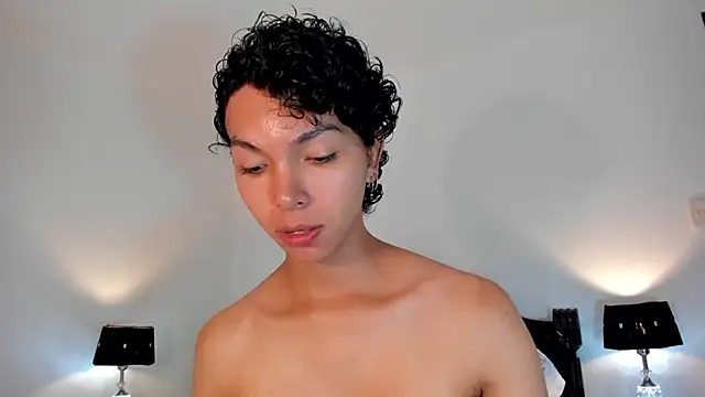 xhenisa  online show from March 10, 5:39 pm