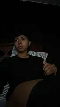 xhenisa  online show from February 5, 3:57 am