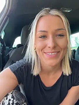 petrouchkaaa  online show from March 24, 9:42 am