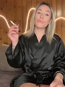 petrouchkaaa  online show from February 23, 11:44 am