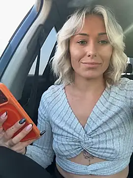 petrouchkaaa  online show from March 20, 2:18 pm