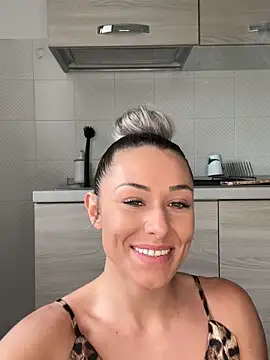 petrouchkaaa  online show from March 3, 11:28 am