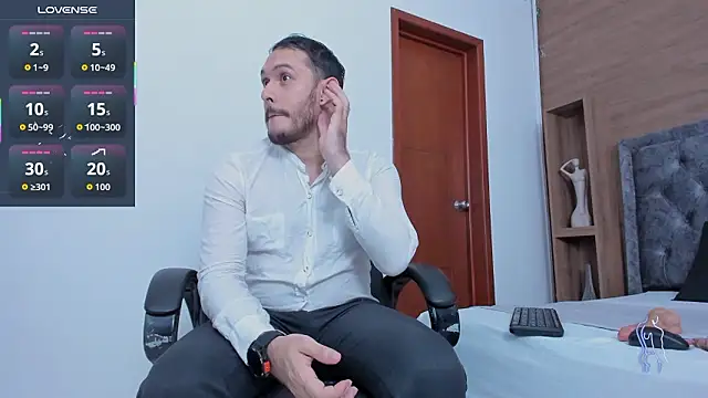 jeanpiere  online show from February 10, 2:54 am