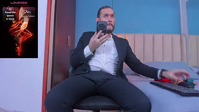 jeanpiere  online show from November 28, 3:28 am