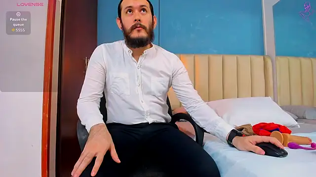 jeanpiere  online show from January 19, 2:26 am