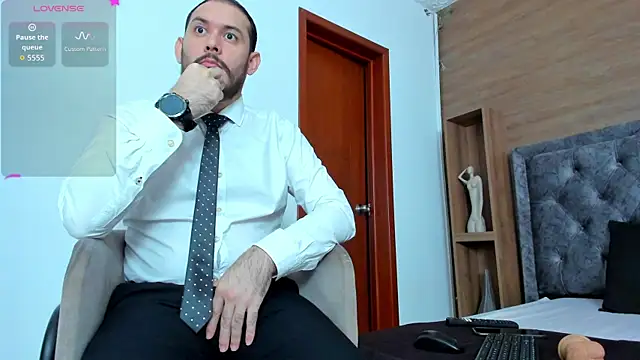 jeanpiere  online show from April 14, 3:00 am