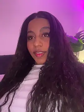 charlotteeruss online show from February 13, 6:24 am