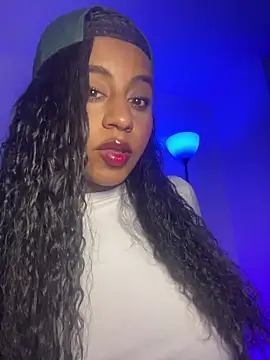 charlotteeruss online show from January 14, 5:11 am