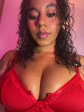 Snapshot of charlotteeruss chatting on July 8, 11:16 pm charlotteeruss online show from July 8, 11:16 pm