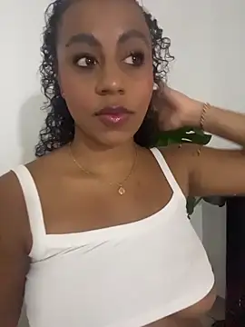 charlotteeruss online show from March 8, 3:48 pm