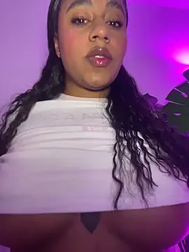 charlotteeruss online show from February 18, 8:00 am