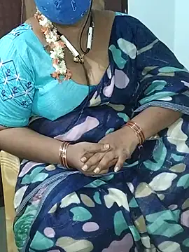 Snapshot of yours-kavaya chatting on March 10, 5:33 am yours-kavaya online show from March 10, 5:33 am