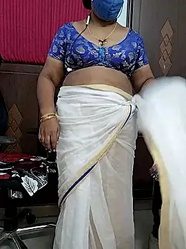 Snapshot of yours-kavaya chatting on October 11, 6:47 am yours-kavaya online show from October 11, 6:47 am