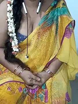 Snapshot of yours-kavaya chatting on March 9, 11:36 am yours-kavaya online show from March 9, 11:36 am