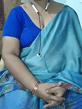 Snapshot of yours-kavaya chatting on March 18, 3:34 am yours-kavaya online show from March 18, 3:34 am