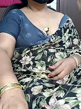 Snapshot of yours-kavaya chatting on October 13, 3:19 am yours-kavaya online show from October 13, 3:19 am
