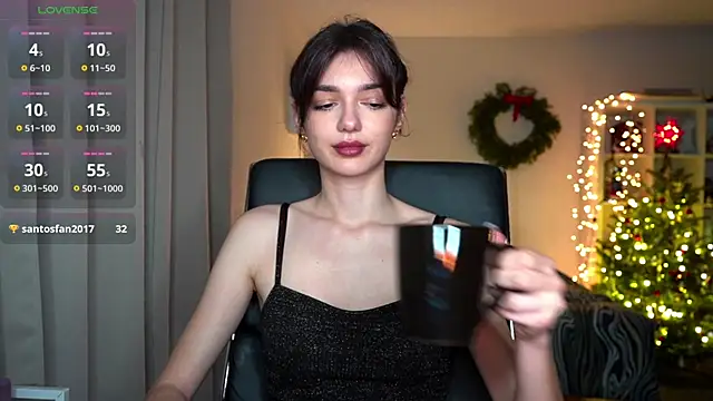 Snapshot of olivia_jeas chatting on December 15, 11:42 pm olivia jeas online show from December 15, 11:42 pm