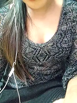 Snapshot of Roshni_98 chatting on November 4, 5:00 am Roshni 98 online show from November 4, 5:00 am