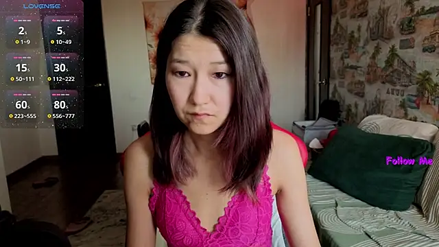 Snapshot of LeyylaStoone chatting on July 3, 3:13 am LeyylaStoone online show from July 3, 3:13 am