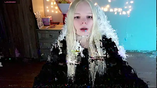 Snapshot of Emily_Nyaffee chatting on February 27, 2:14 am Emily Nyaffee online show from February 27, 2:14 am