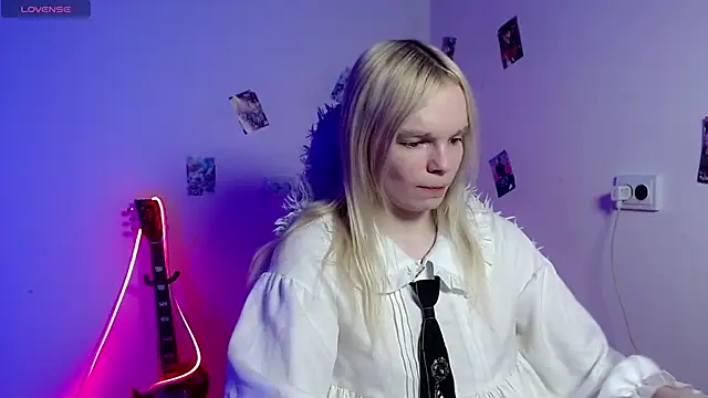 Emily Nyaffee online show from March 13, 5:18 pm