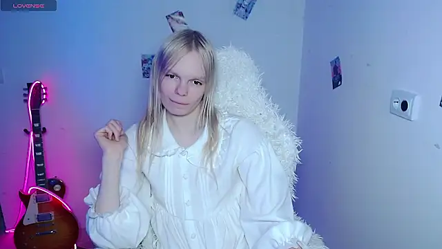 Emily Nyaffee online show from February 14, 4:18 pm