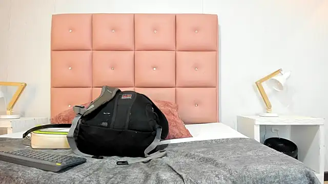 lhiamfit online show from November 16, 12:37 am