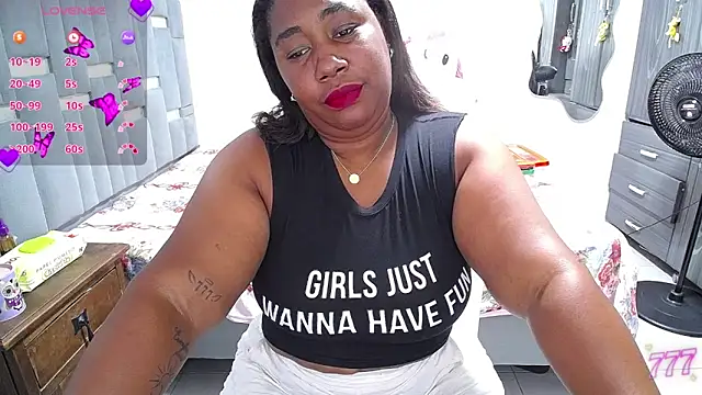 Snapshot of thickebonymilfF chatting on May 26, 3:48 am thickebonymilfF online show from May 26, 3:48 am