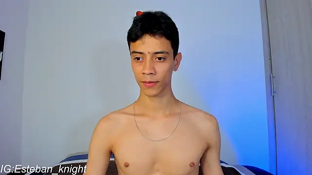 Snapshot of Esteban_Knight chatting on February 21, 2:28 am Esteban Knight online show from February 21, 2:28 am